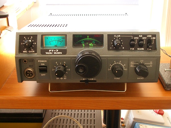 DL2KHU's Yaesu FT-7 QRP TRX, click to enlarge picture