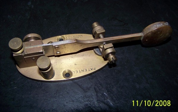 W4HEX Bunnell Double Speed Key, before restoration, click to enlarge picture.